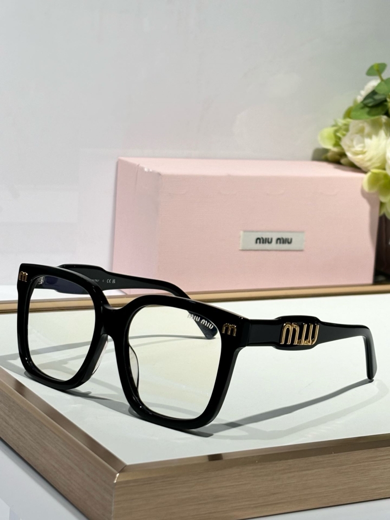 MIU MIU